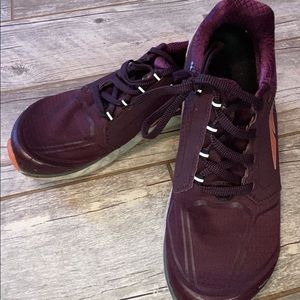 Cute purple tennis shoes